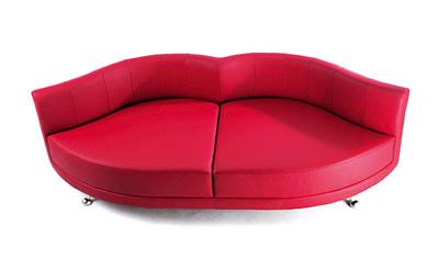 lips sofa.JPG